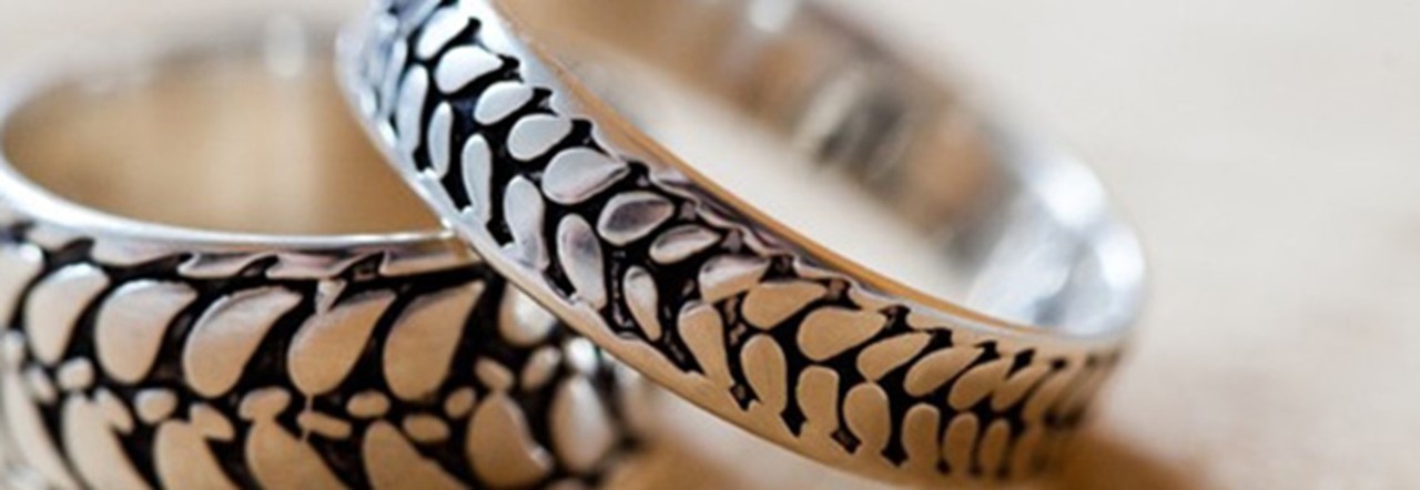 Close up of the texture of the Faculty of Agriculture official ring